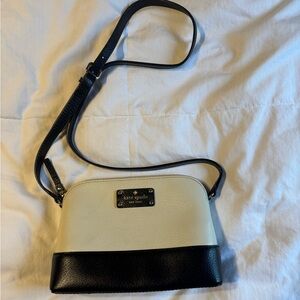 Kate Spade Hanna Wellesley Leather Crossbody Bag. Red interior. Like new.